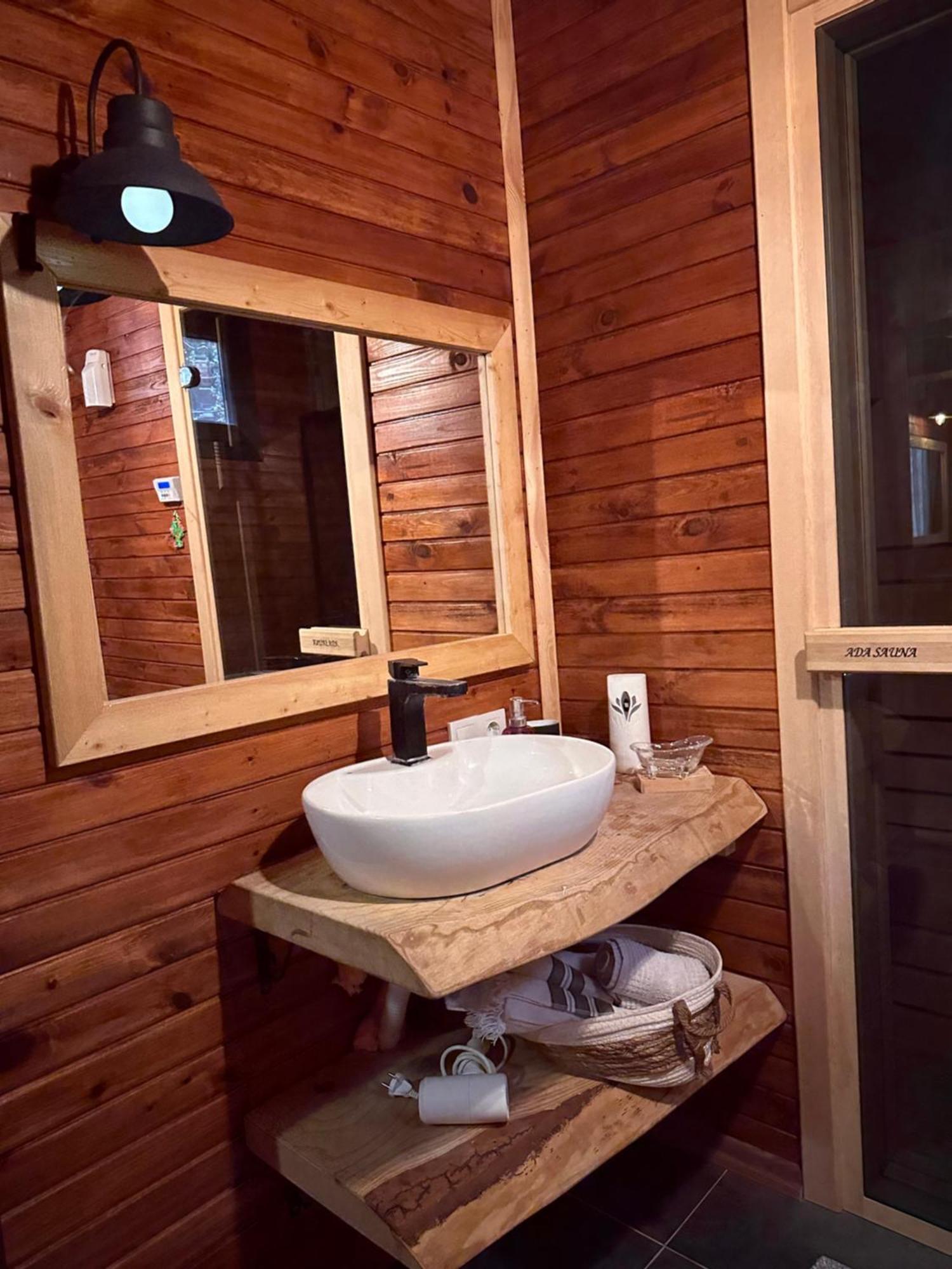 Panurlawoodenhouse Oezel Havuz& Sauna Mavi Exteriér fotografie